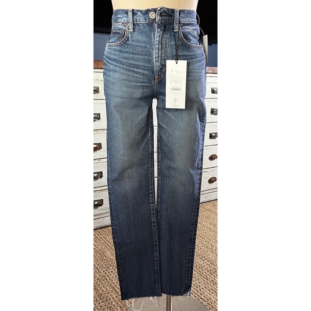 Moussy High-Rise Straight Jeans in Medium Blue
